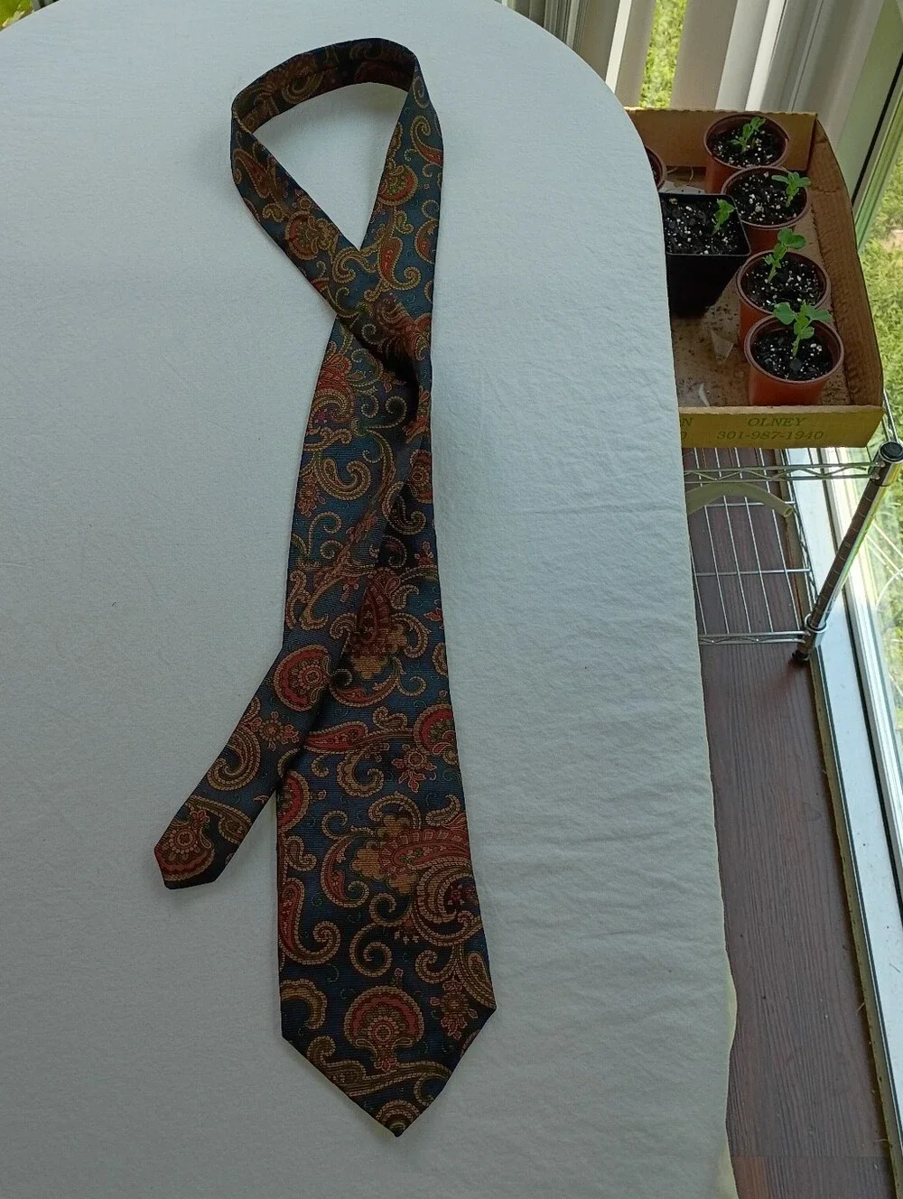 Brooks Brothers Makers Blue Paisley Silk Tie Made In The USA 57.5